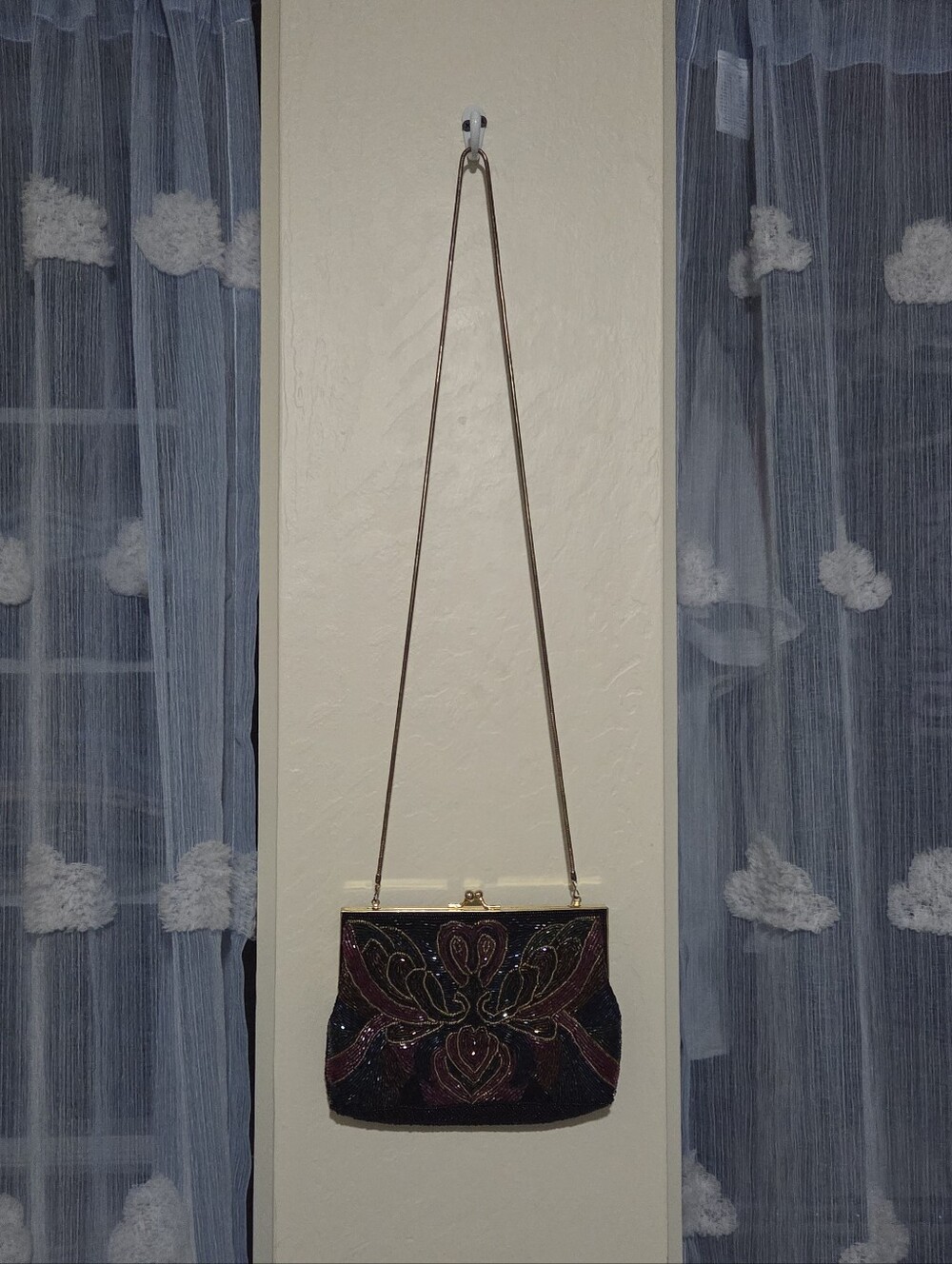 Elegant Beaded Clutch Bag on Chain
